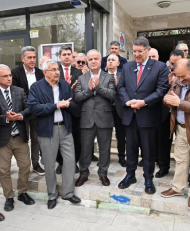 aesobda-ilce-ziyaretleri-hiz-kesmiyor-gucumuz-birlikten-geliyor-mesaji