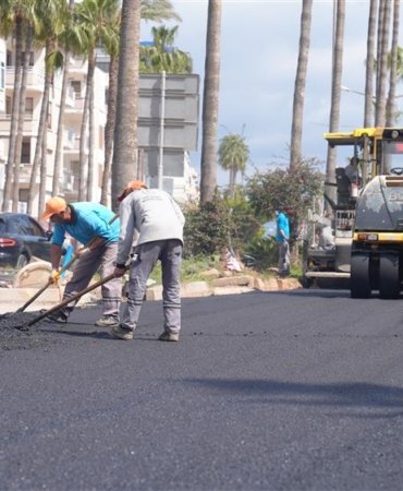 alanya-ataturk-caddesinde-donusum-suruyor