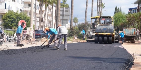 alanya-ataturk-caddesinde-donusum-suruyor