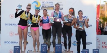 alanyada-plaj-voleybolu-heyecani