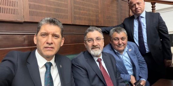 ali-cetinden-dikkat-ceken-aciklama-belediye-baskanlarinin-ak-partiye-katilimi-titizlikle-degerlendiriliyor