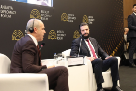 antalya-diplomasi-forumunda-dikkat-ceken-mesajlar