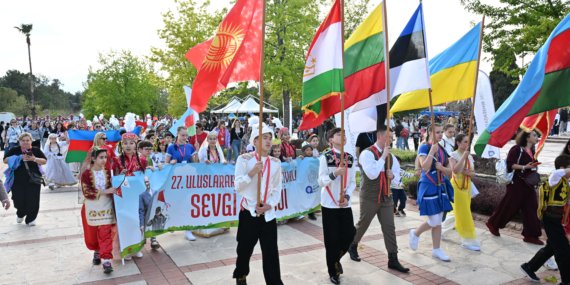 antalyada-23-nisan-coskusu