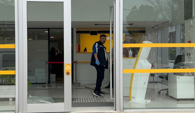 antalyada-bankaya-saldiri