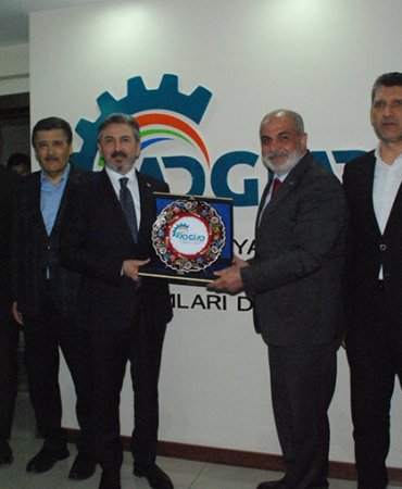 bakan-yardimcisi-ahmet-aydindan-antalyada-is-dunyasina-mesaj-kapimiz-her-zaman-acik