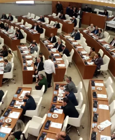 buyuksehir-meclisinde-isim-tartismasi