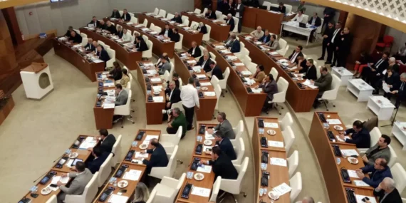 buyuksehir-meclisinde-isim-tartismasi