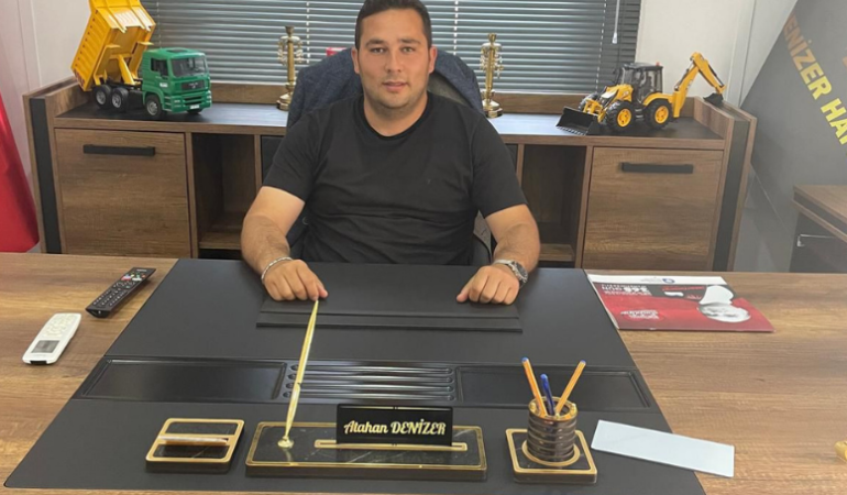 chp-serikte-ikinci-istifa-atahan-denizer-de-ak-partiye-geciyor