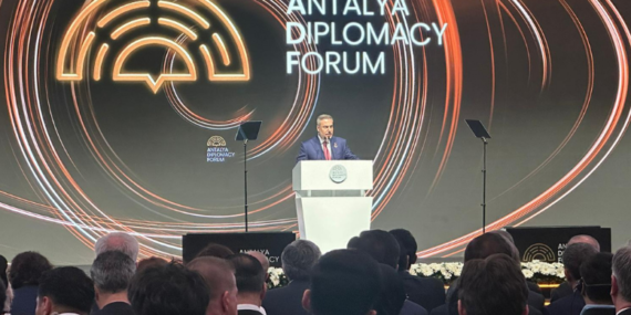 diplomasinin-nabzi-burada-atiyor