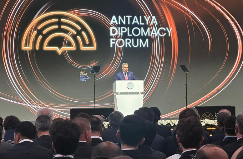 diplomasinin-nabzi-burada-atiyor