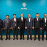 serik-belediye-baskani-kadir-kumbul-ak-partiye-katildi