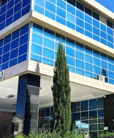 serikte-siyasi-dengeler-degisiyor-8-meclis-uyesinin-daha-ak-partiye-gecmesi-bekleniyor