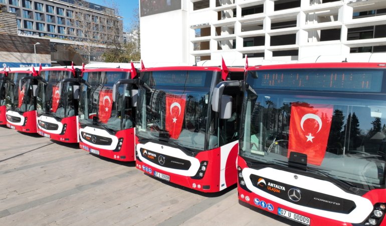 1-mayista-antalyada-ulasim-ucretsiz-iste-detaylar