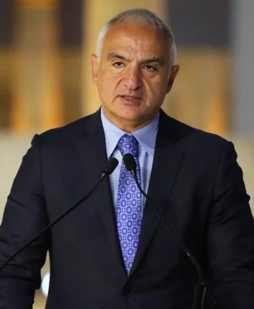 bayram-tatili-9-gun-olacak-mi-bakan-ersoydan-kritik-aciklama