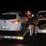 manavgat-alanya-yolunda-feci-kaza-kopege-carpan-arac-devrildi-5-arac-birbirine-girdi
